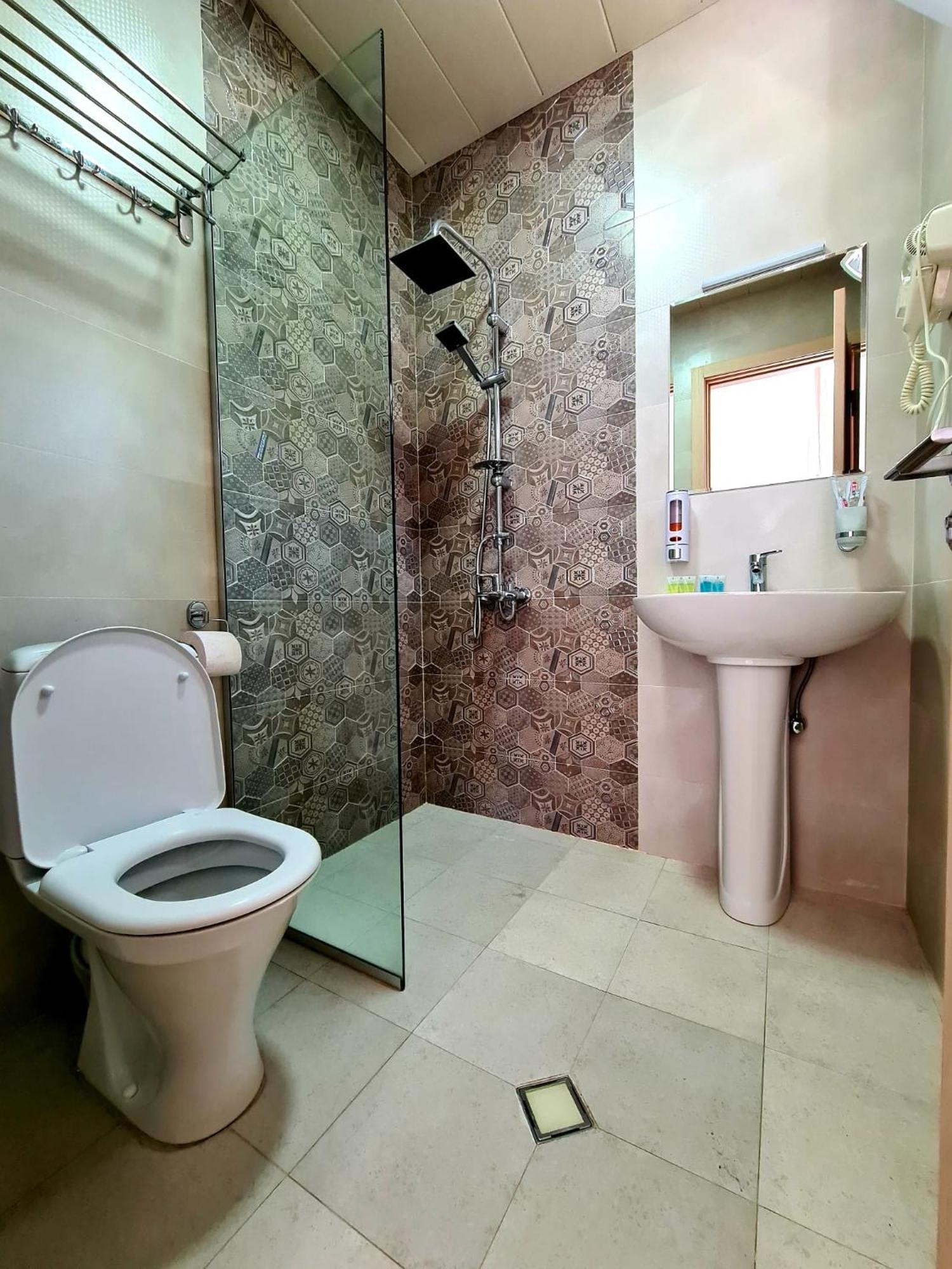 Baqari Inn Kazbegi Habitación foto