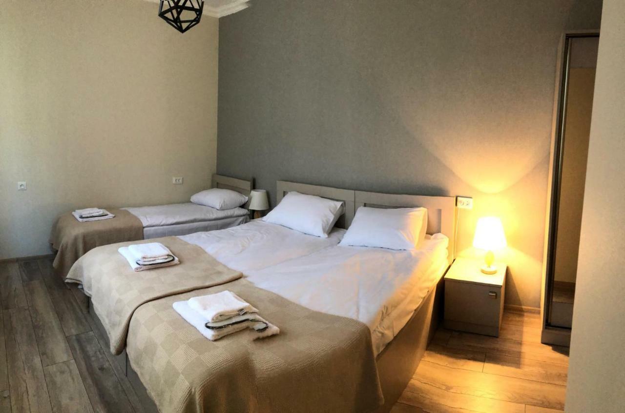 Baqari Inn Kazbegi Habitación foto