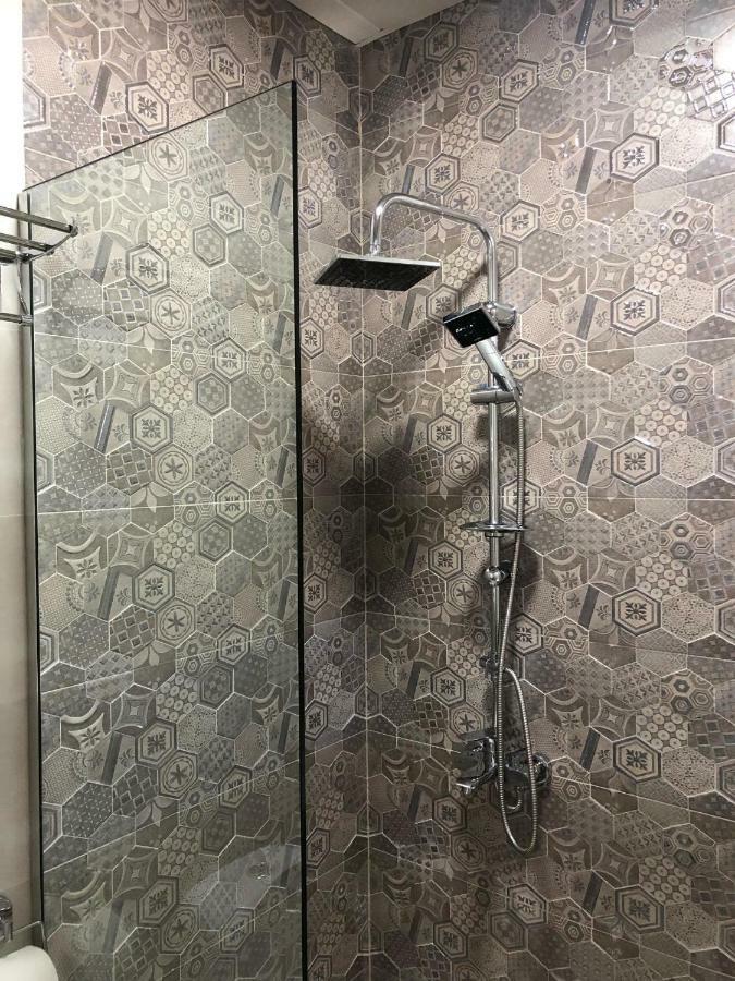 Baqari Inn Kazbegi Habitación foto